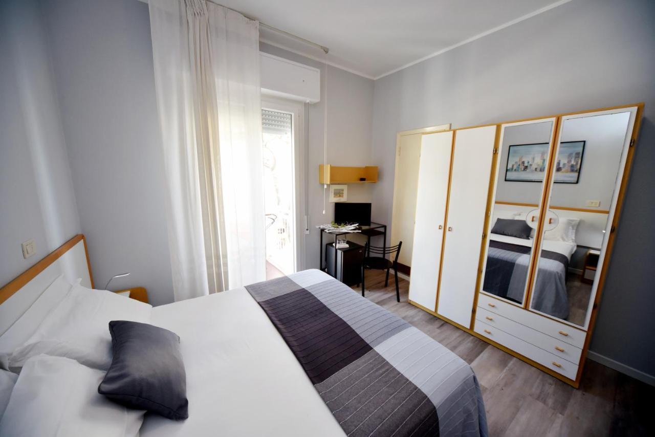 Hotel Mirabella Riccione Zewnętrze zdjęcie