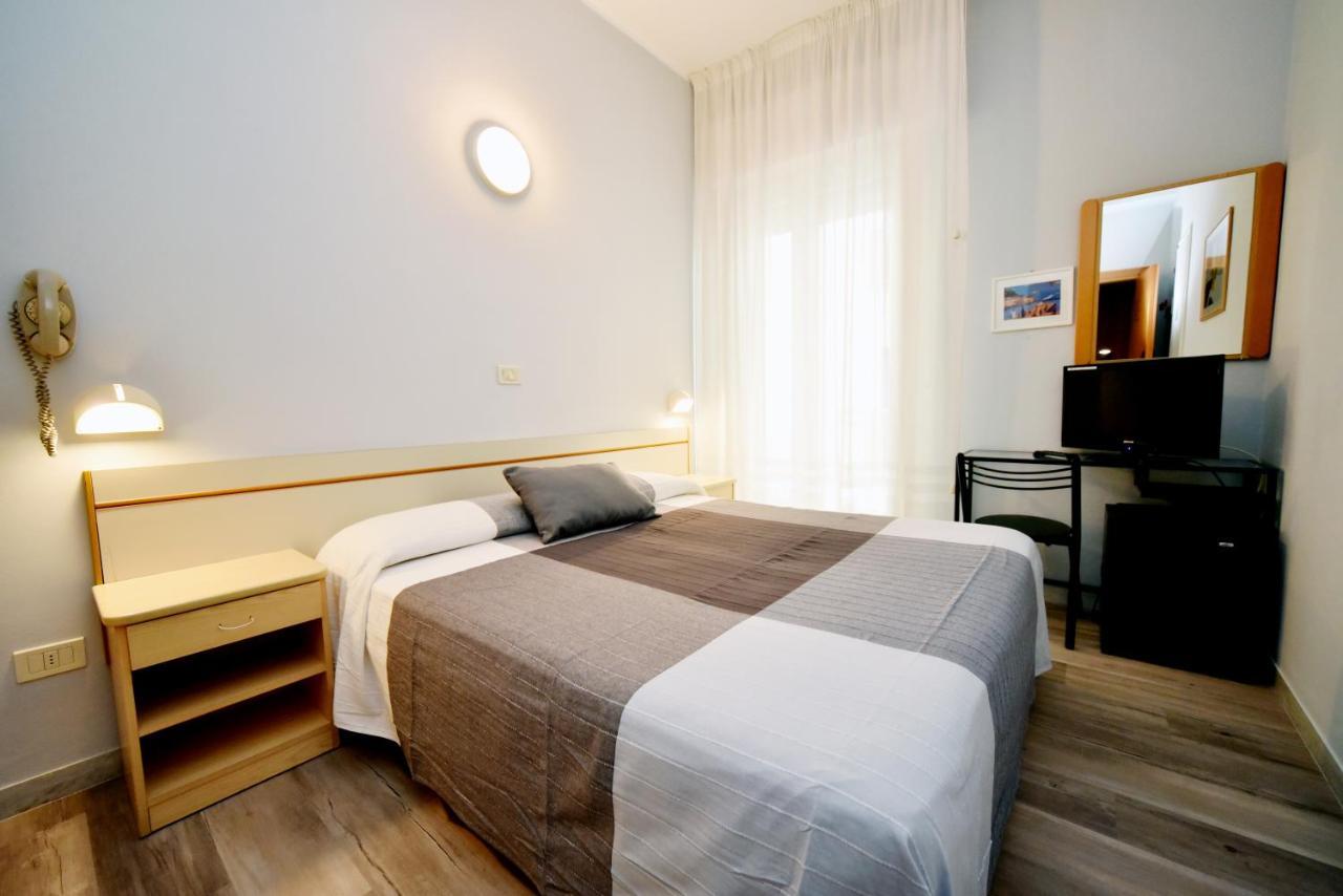 Hotel Mirabella Riccione Zewnętrze zdjęcie