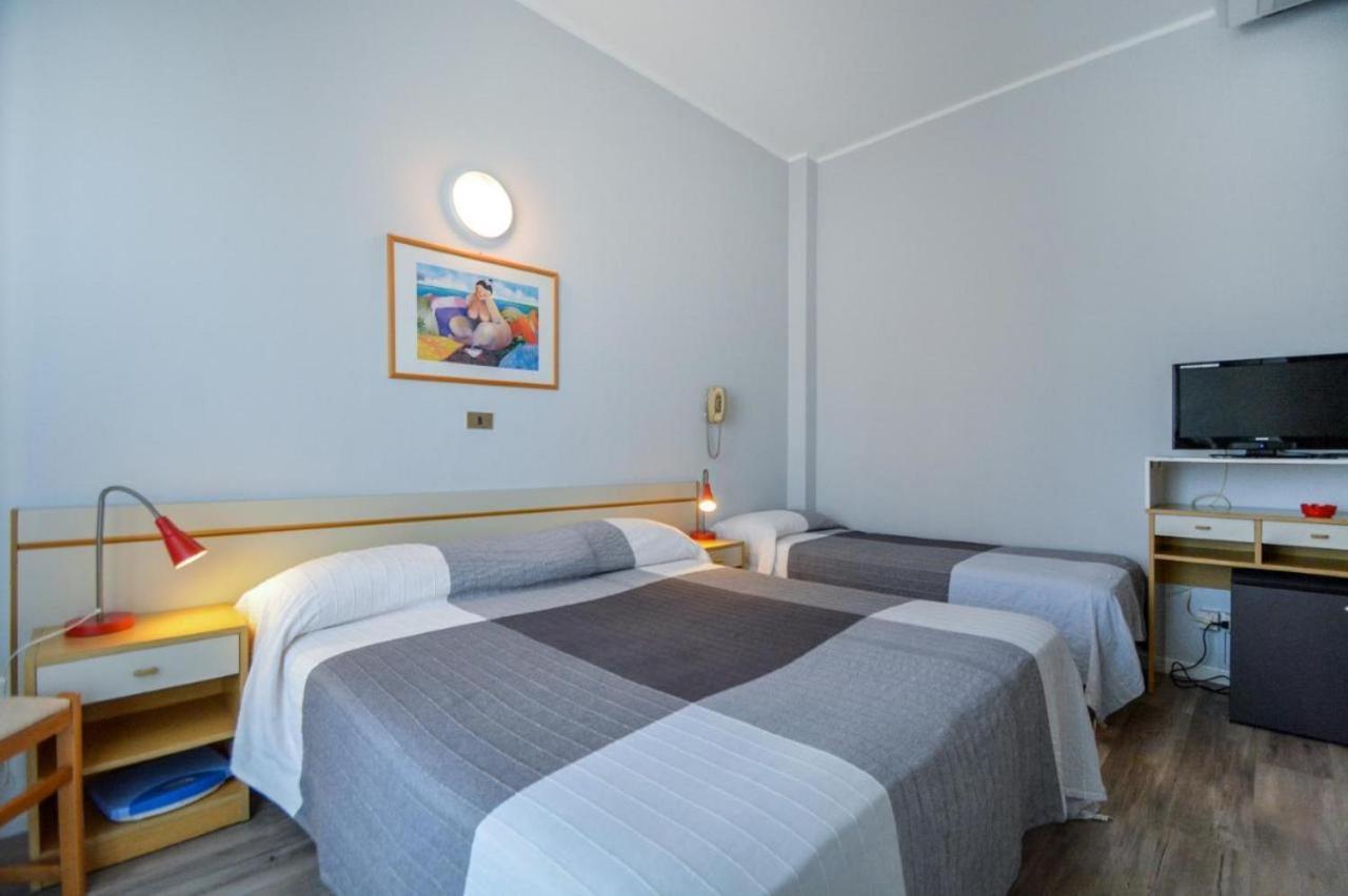 Hotel Mirabella Riccione Zewnętrze zdjęcie