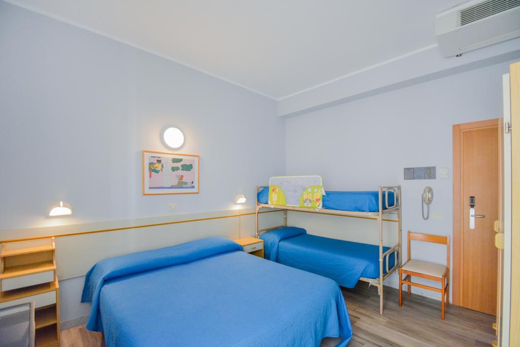 Hotel Mirabella Riccione Zewnętrze zdjęcie